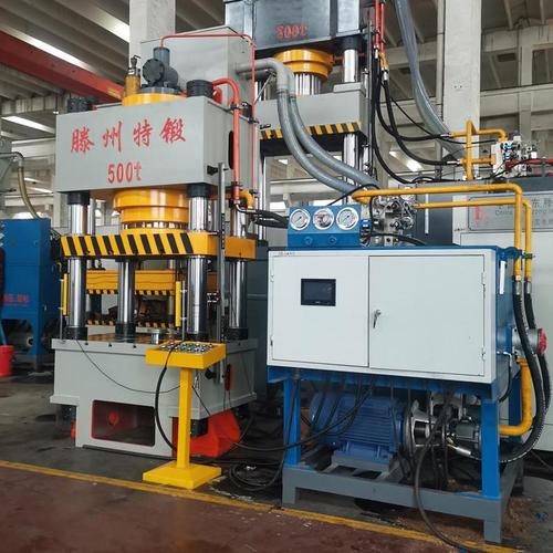 特锻500吨三梁四柱液压机 汽车配件成型的高效油压解决方案